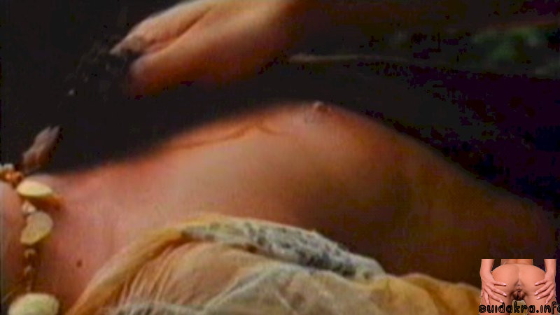 uncensored boobs shields reveal naked brooke yes hecklerspray
