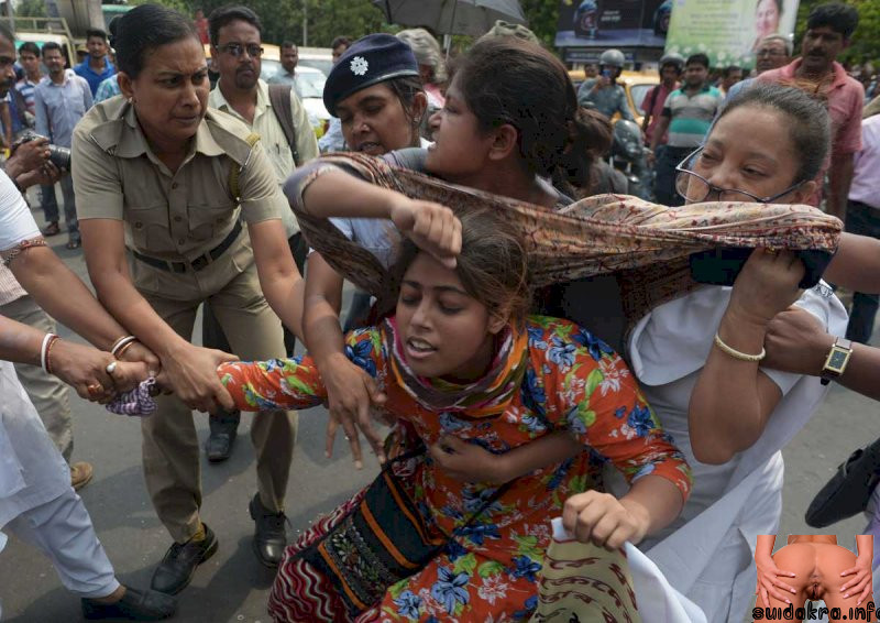 graphic rape murder porn police india asiaone indian gang rape violence protest against