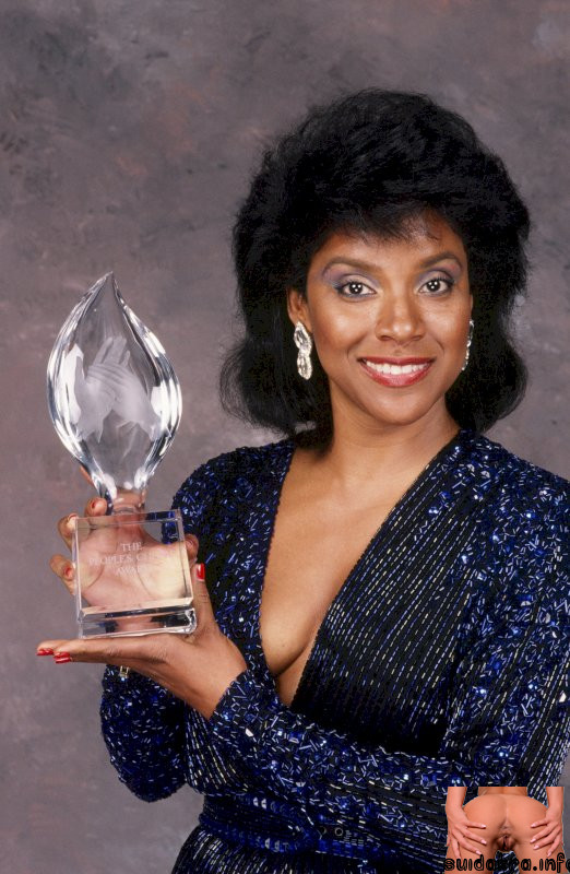 cosby debbie poses celebrities phylicia allen getty award wins choice newsone ayers rashad