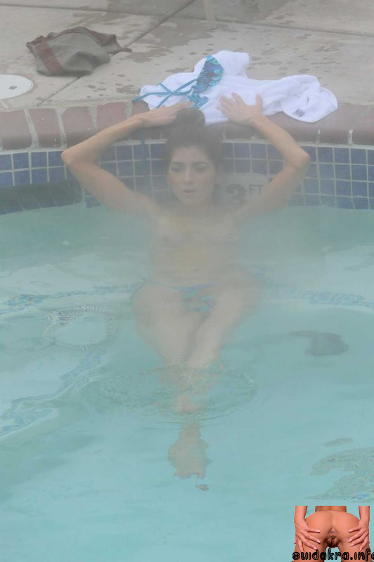 topless pool blanco sawfirst hotel booty leaked taxidrivermovie park