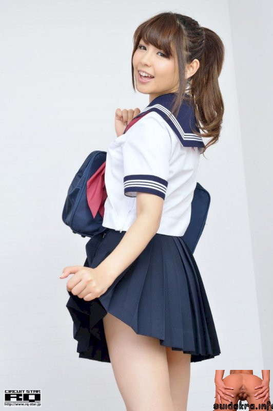 uniform kunjungi sayaka