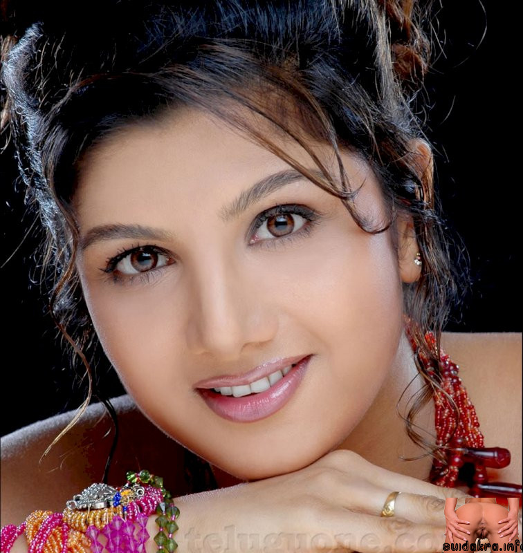indian enters wallpeper khanna actress