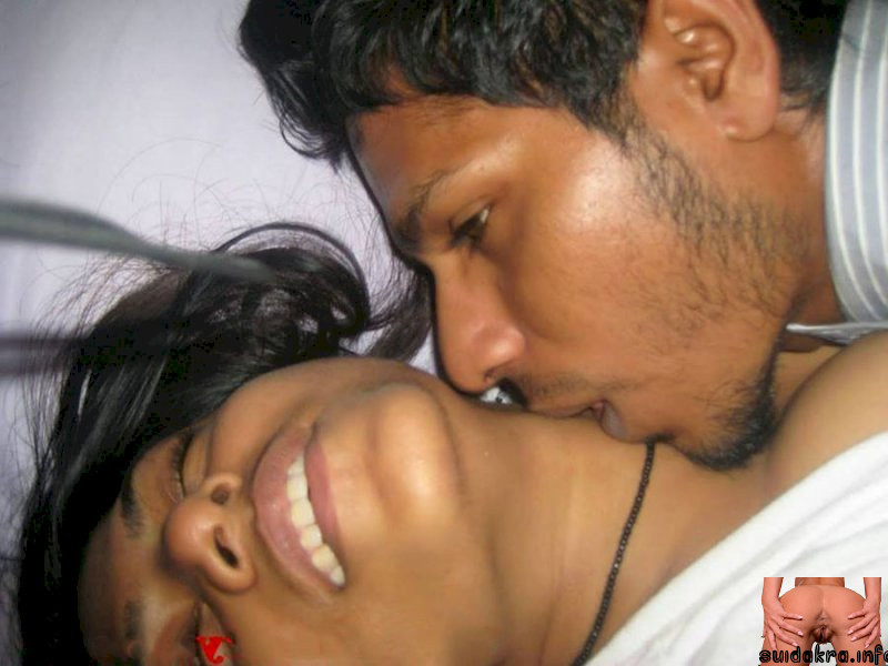 selfies desi indian sex lovers indian lovers kissing