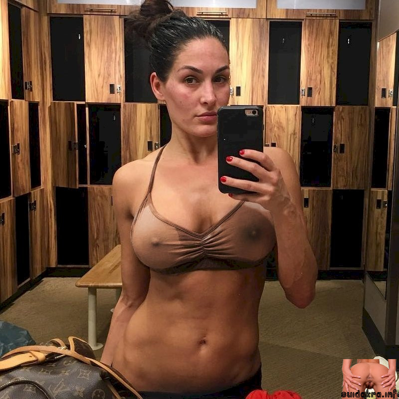 shows boobs nikki