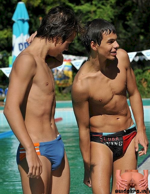 boys he swimwear boner bulge teen pool twink brother