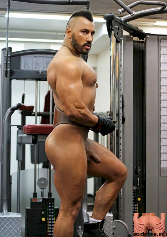 daily naked bodybuilder