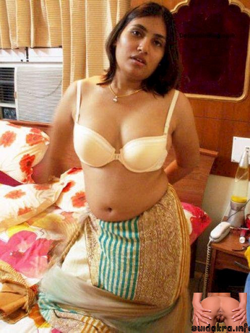hotel bed telugu room mallu aunties saree bhabhis aunty call spicy desi busty tamil actress latest