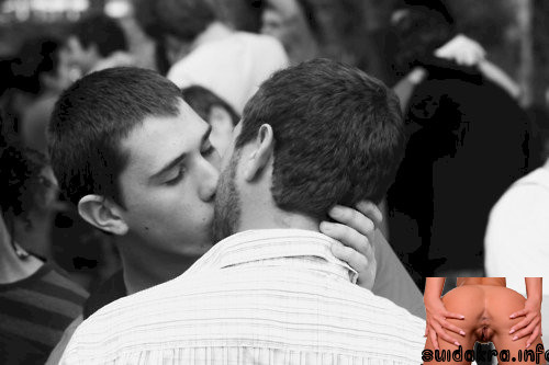 irish american kissing