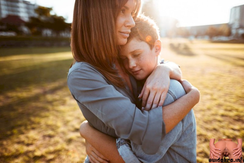 letting son mom embrace