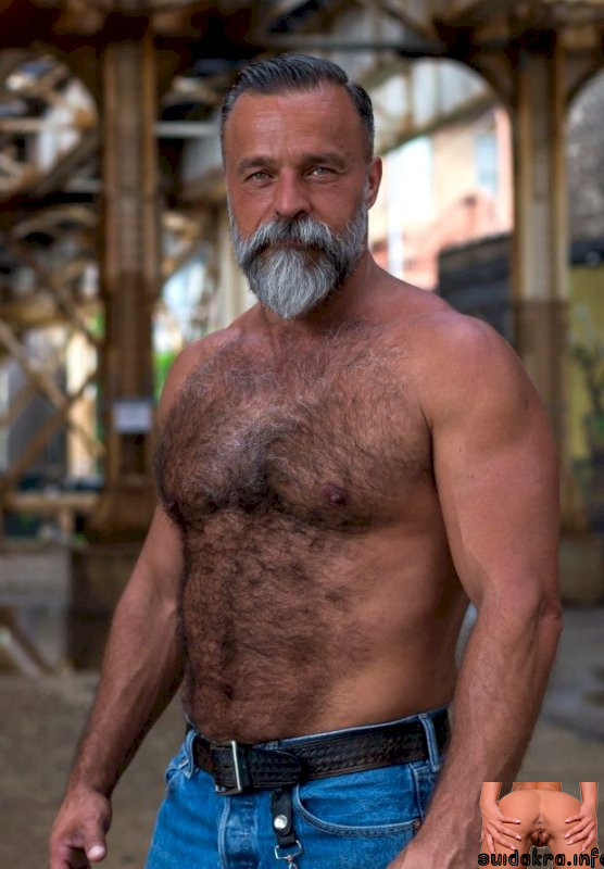 mans male bear bears muscle older dream daddy gay