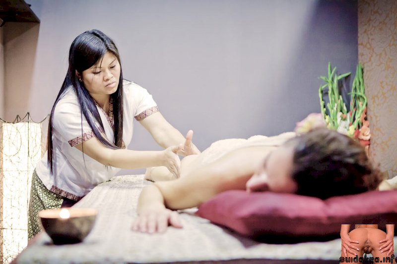 massage massages person