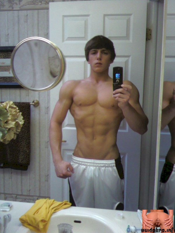 gay amature teen porn amateur cocks guys muscle young bodybuilder mike bodybuilding muscles nice shirtless hard smooth muscular boy straight teen body