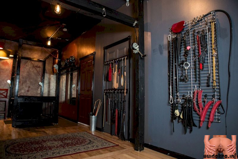 rentals dominatrix dungeon chicago bdsm rooms suspension overnight reveals table real hotel maid watching sex insides room equipment playroom bondage play hotel run chamber room
