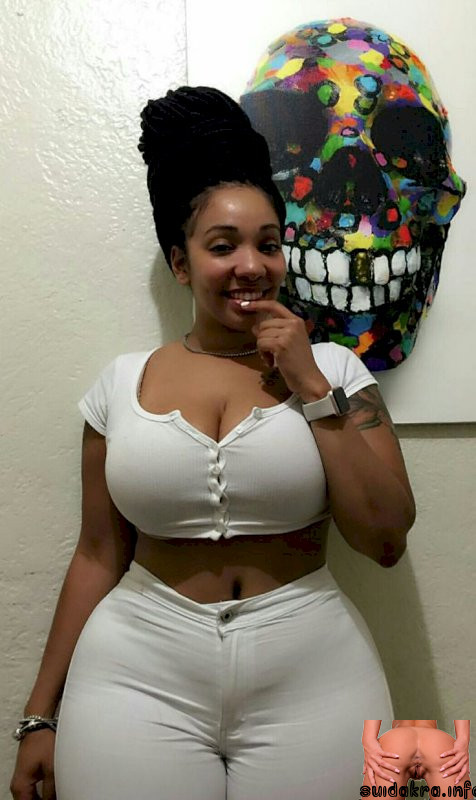 chelas big butt black girls are squirters porn plus curves thick curvy