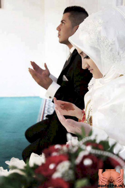 bride arabian couple try a sex in dark couple romantic prayer married islamic hands muslim cute islam funny husband photoshoot hijab dua wedding