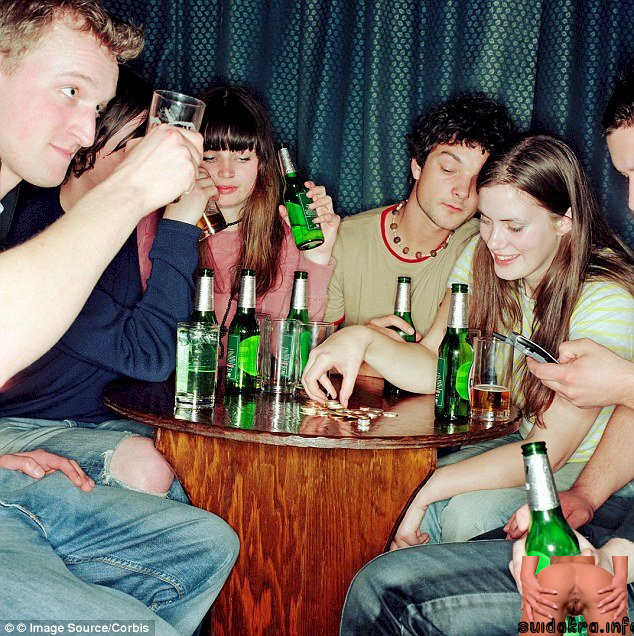 party why daily young college girls having sex with others students drink adult female drinking college student someone alcohol shots teenage much