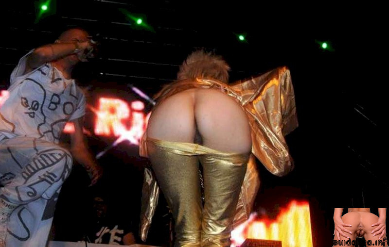 visser vagina stage naked posted ass loves yolandi scandalpost showing pussy on stage singer
