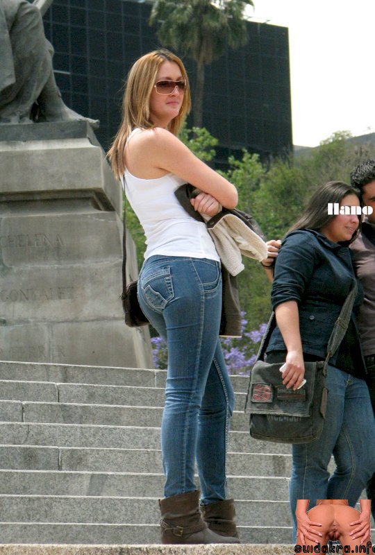 blonde tight butts jeans voyeur divinebutts